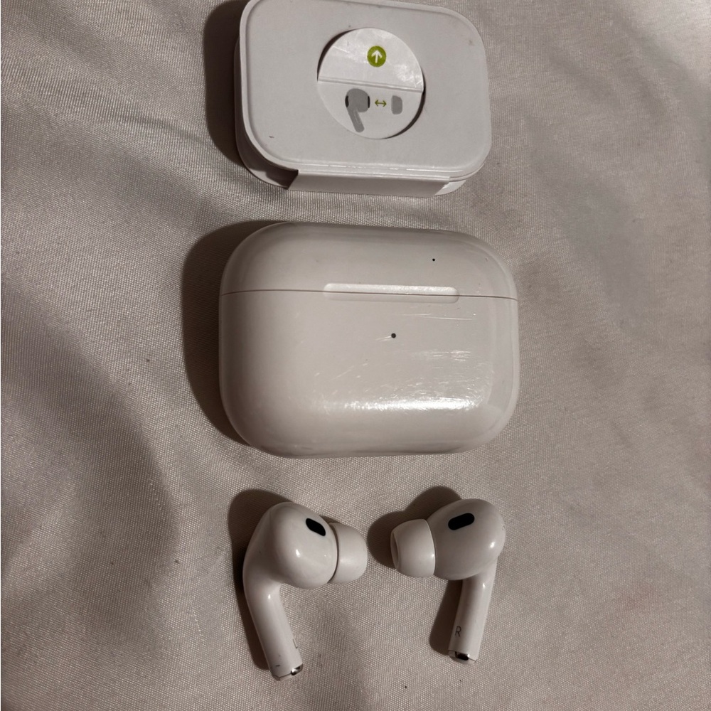 Apple AirPods Pro 2 Wireless Earbuds - White